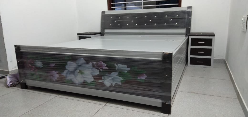 IRON BED2